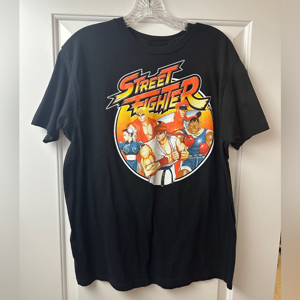 Street Fighter Graphic Tee - Black size Large (fits like a medium)